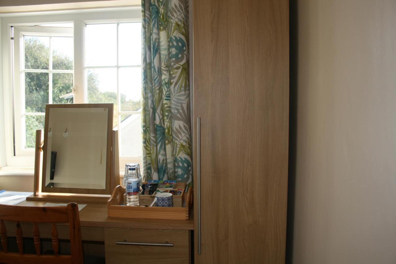 Manordaf B&B Carmarthen Extérieur photo