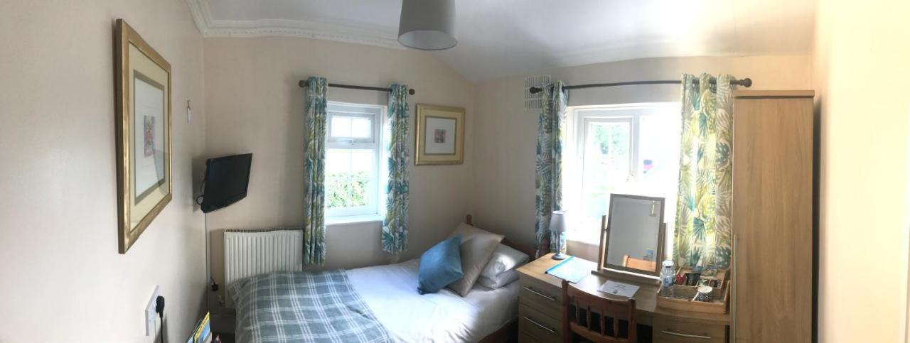 Manordaf B&B Carmarthen Extérieur photo